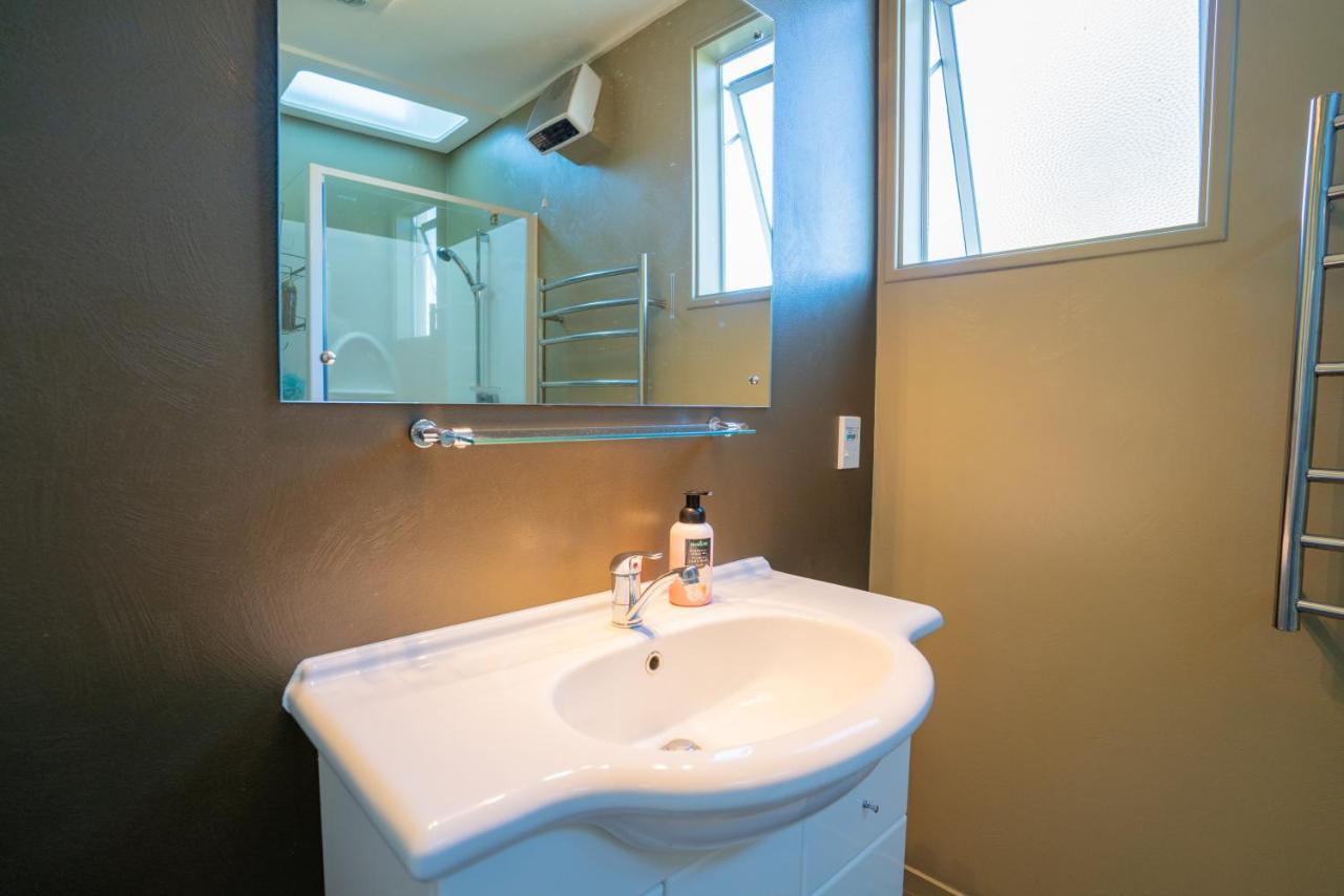Dee'S On Bligh - Te Anau Holiday Home Екстер'єр фото