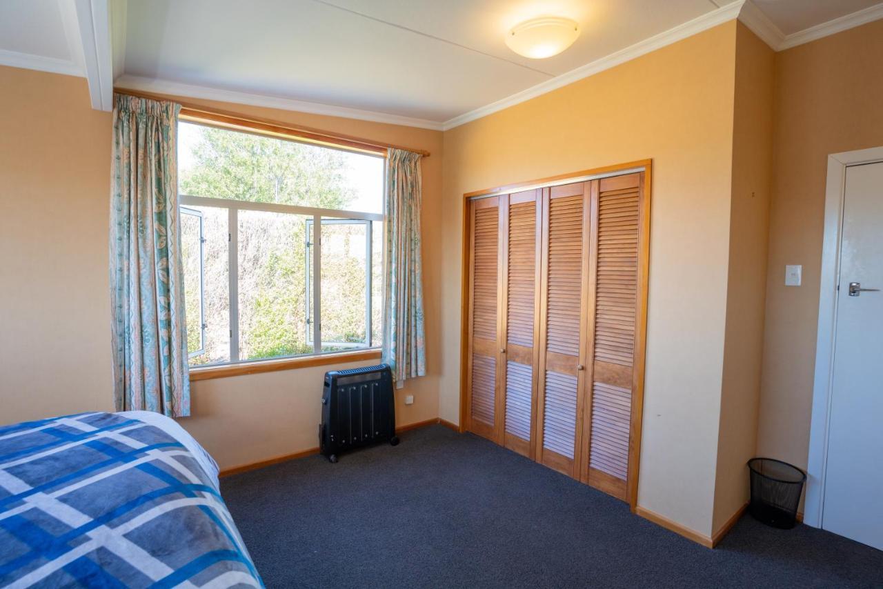 Dee'S On Bligh - Te Anau Holiday Home Екстер'єр фото